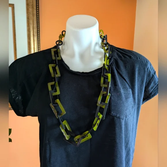 Horn Big Chain Statement Necklace Women's Fashion - Picture 2 of 6